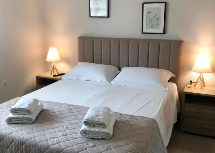 Kleopatra * Loutra Oraias Elenis